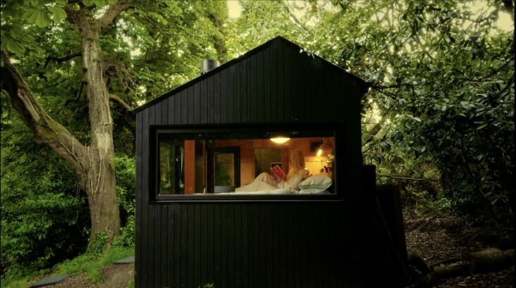 saoirse digital detox rental cabin in ireland from samsú. 13
