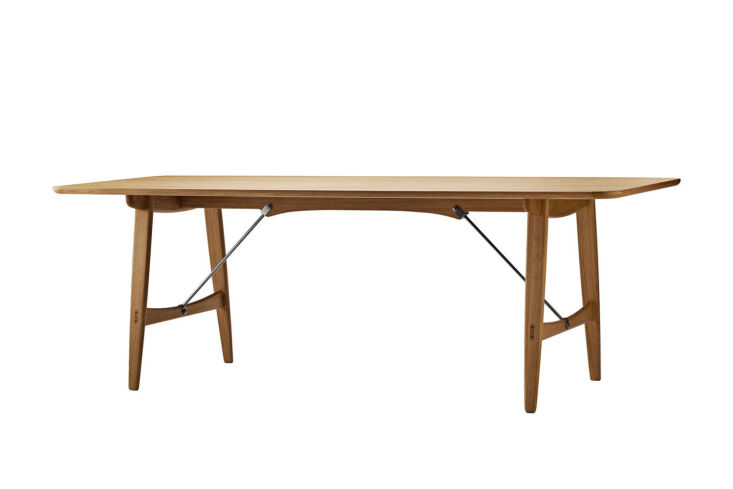 designed by børge mogensen in \1950, the bm\1\160 hunting dining table is now  19