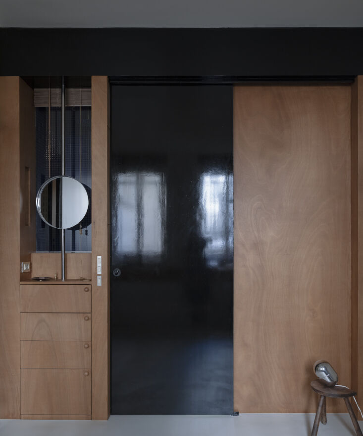 instead of allocating a separate room to the bathroom, saba distributed its fun 29