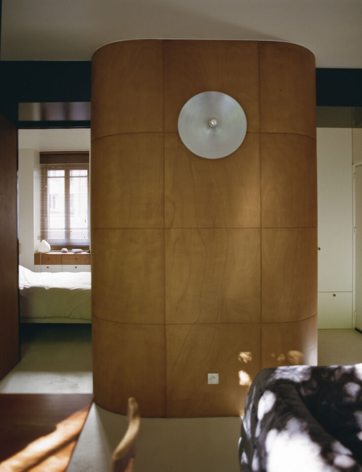 saba removed the apartment’s cellular arrangement and consolidated the main l 18