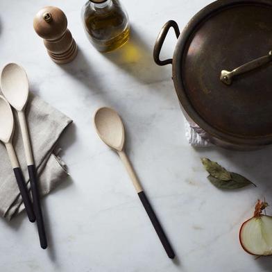 https://www.remodelista.com/ezoimgfmt/media.remodelista.com/wp-content/uploads/2015/03/fields/french-black-dipped-painted-spoons-remodelista.jpg?ezimgfmt=rs:392x392/rscb4
