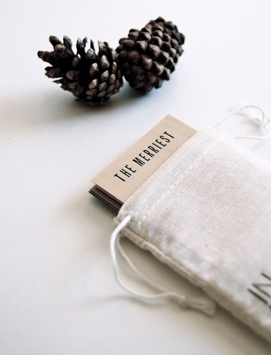 Having a Moment: Black Gift Wrap - Remodelista