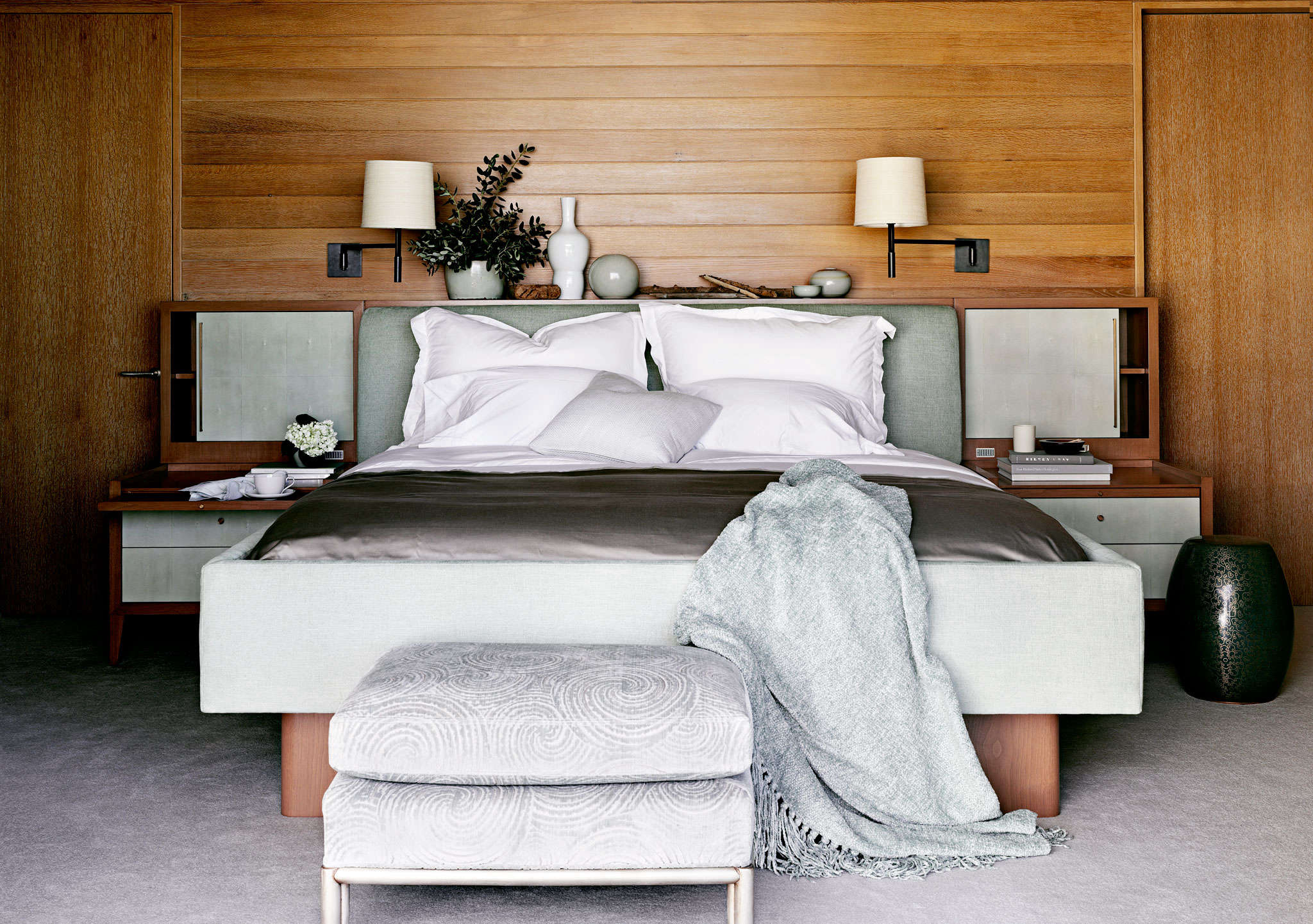 wood paneled romantic bedroom designed by barbara barry | remodelista 16