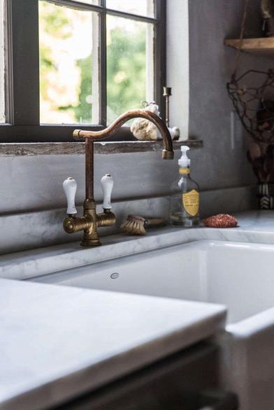https://www.remodelista.com/ezoimgfmt/media.remodelista.com/wp-content/uploads/2017/02/Beth-Kirby-Local-Milk-kitchen-by-Jersey-Ice-Cream-Co-French-Faucet-1.jpg?ezimgfmt=rs:392x588/rscb4