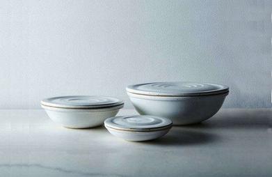 https://www.remodelista.com/ezoimgfmt/media.remodelista.com/wp-content/uploads/2017/11/sarah-kersten-ceramic-nesting-bowls-733x475.jpg?ezimgfmt=rs:392x254/rscb4