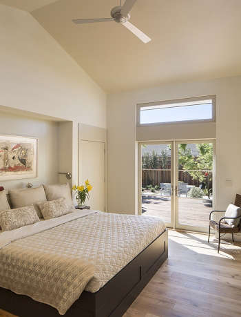 13a master bedroom tall vaulted ceiling