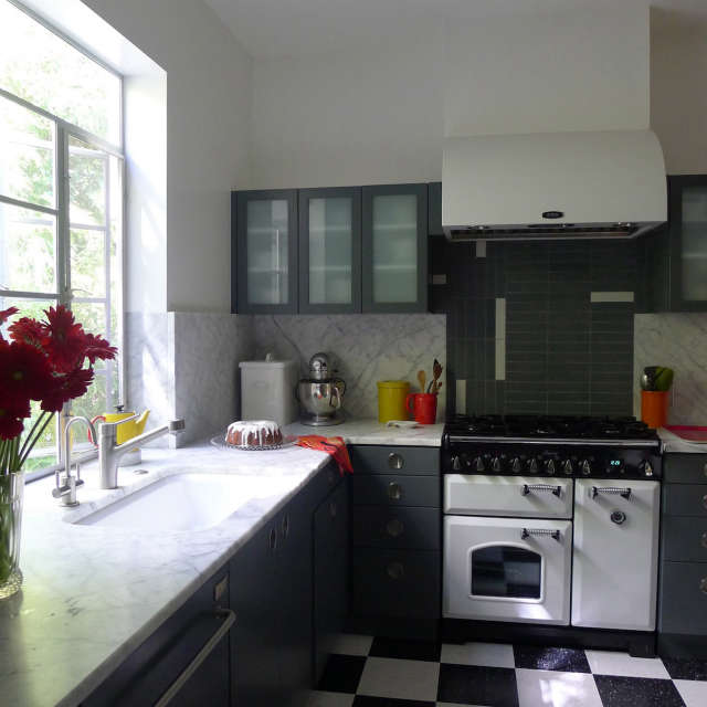 streamline moderne kitchen &#8\2\1\1; this is a kitchen i designed in a hol 37
