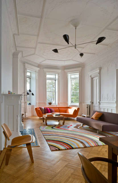 columbia heights apartment: living room photo: albert vecerka 20
