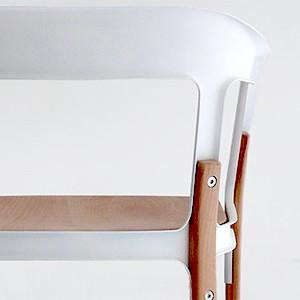 Eames Aluminum Side Chair portrait 3