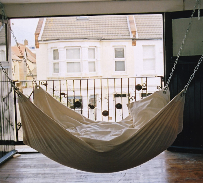 replicate the le beanock hammock with gardenista’s project diy 20