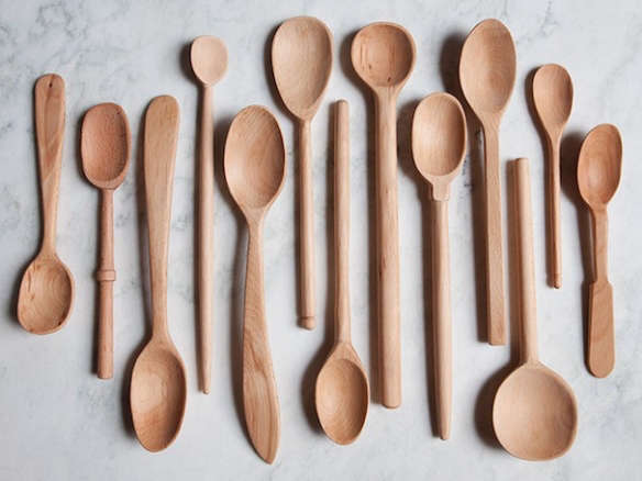 baker’s dozen beechwood spoon set 8