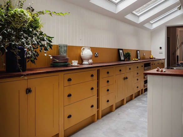 Kitchen of the Week A Victorian Renovation by an American in London portrait 6
