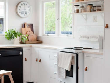 Kitchen of the Week A New Zealand Bloggers 600 DIY Remodel portrait 10