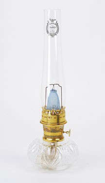 C6106 PLUS Aladdin Oil  Kerosene Lamp portrait 3