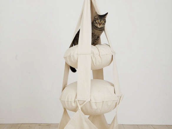 Remodelista Gift Guide 2022 For the Pampered Pet and the Discriminating Pet Parent portrait 20