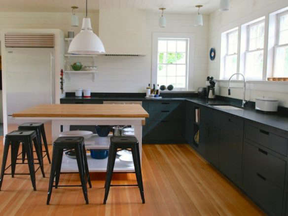Kitchen of the Week The Stylishly Economical Kitchen Chipboard Edition portrait 17