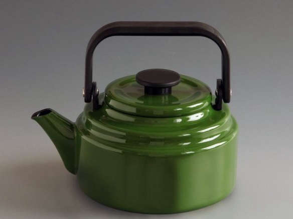 Eric Vandermolen Ceramics Tea Pot portrait 5