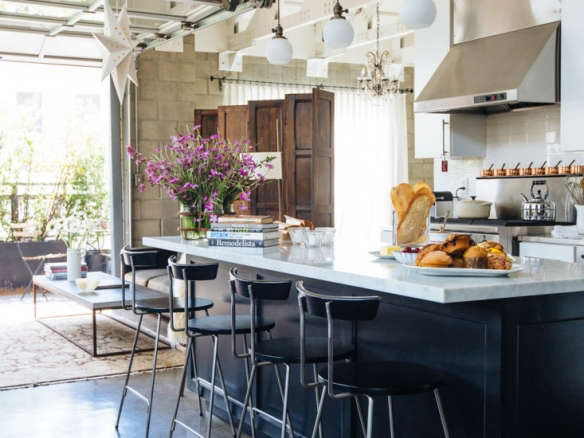 Steal This Look Le CorbuInspired Kitchen in Los Angeles for a Lady Bird Producer portrait 9
