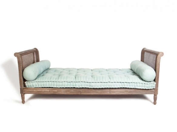 le mill julo’s day bed 8