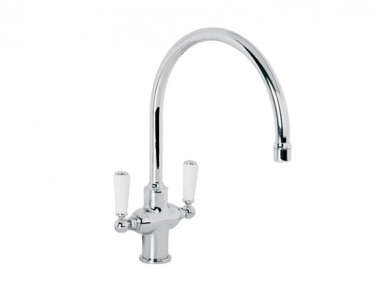10 Easy Pieces Architects GoTo Traditional Kitchen Faucets portrait 23