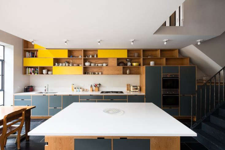 Kitchen of the Week A BoundaryBreaking London Remodel portrait 3
