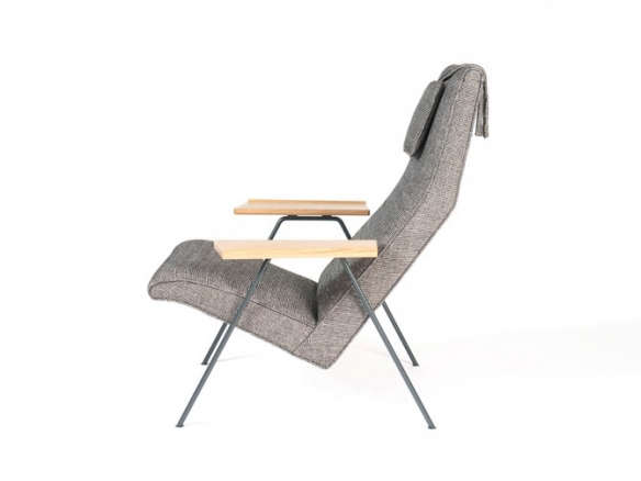 Hille Poly Side Chair portrait 4