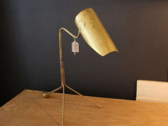 Vintage Desk Lamp Nightwood 02  