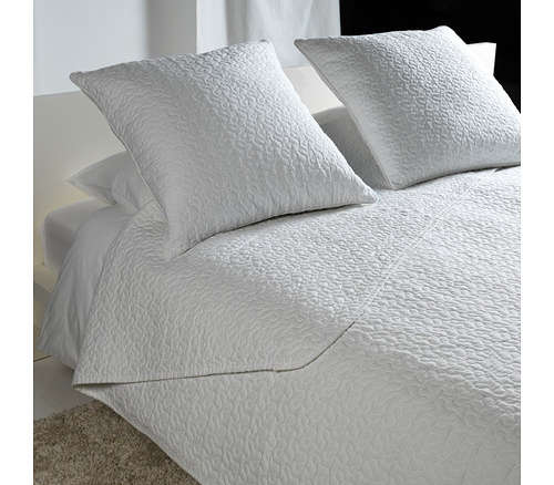 alina bedspread and cushion covers white  