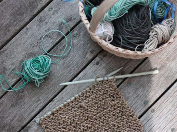 DIY Pot Holders Knit from OceanTossed Twine   portrait 3