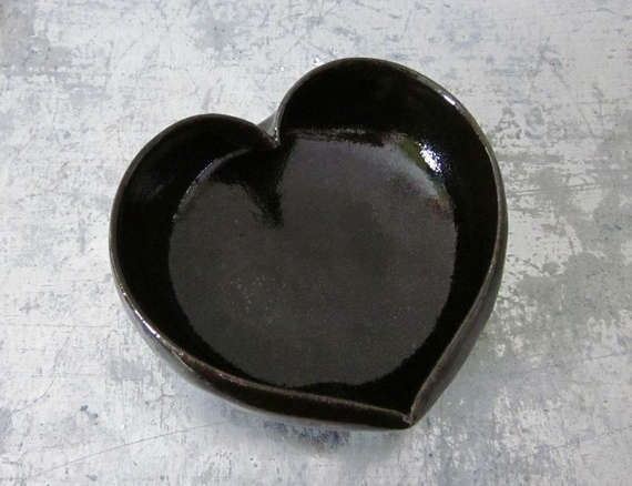 black ceramic heart bowl 8