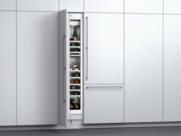 Summit Appliance FFBF285SSX Counter Depth Bottom Freezer Refrigerator portrait 17