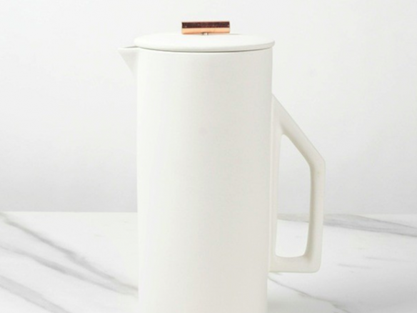 Remodelista Reconnaissance The Ideal Ceramic Coffee Cups Sans Handle portrait 20