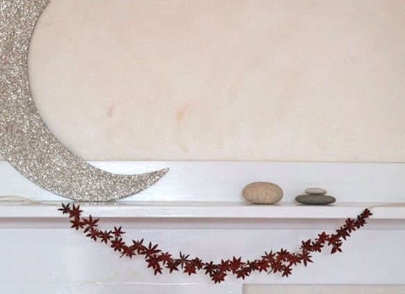 LastMinute DIY Holiday Garlands Made of Star Anise  portrait 3