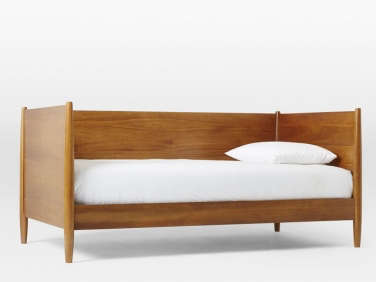 HighLow The Modern Wooden Daybed portrait 9