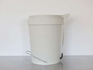 The Pedal Trash Bin Reinvented by a Design Star portrait 8_21