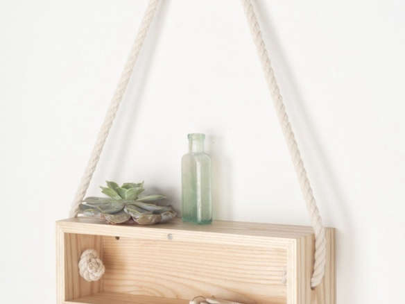 light and ladder hanging box  