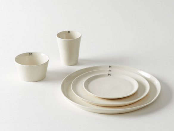 WellDesigned Dinnerware for Everyday Use 5 Favorites from the Editors portrait 6