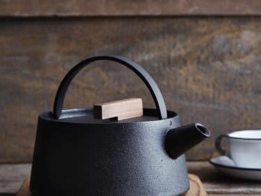 Object Lessons The Great Japanese CastIron Kettle portrait 9