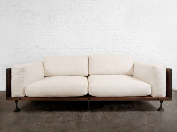 Linen Willoughby Sofa Hickory portrait 38