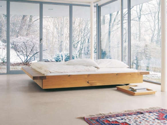 Remodelista Reconnaissance A Spindle Bed in a Catskills Getaway portrait 21_36