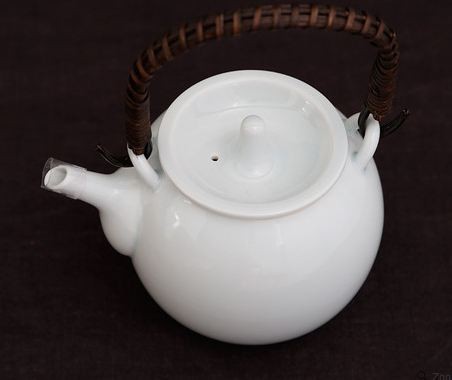 large tea pot ash gray 8