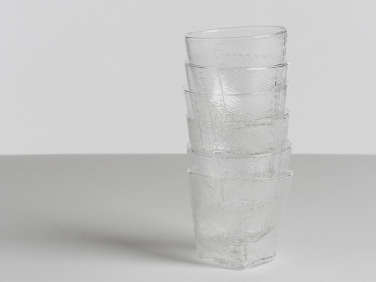 10 Easy Pieces Quirky Glassware portrait 24
