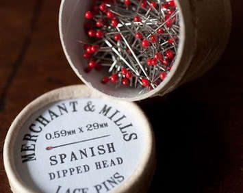 spanish lace pins  