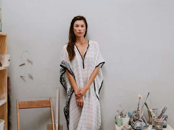 Evam Eva Gray Towel portrait 17