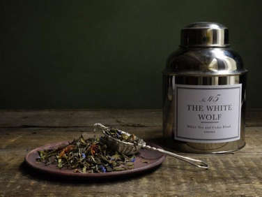 700 white wolf tea display  