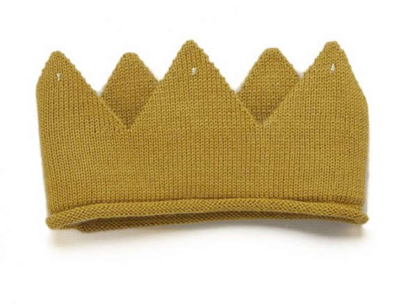 700 wild things crown in gold  