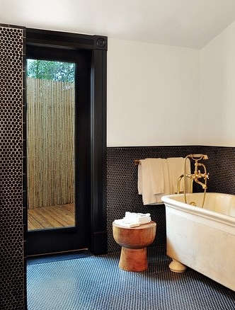 black pennyround tile bath desire to inspire  