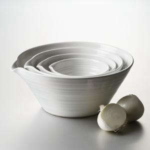 Natural White Pouring Bowl Set portrait 14