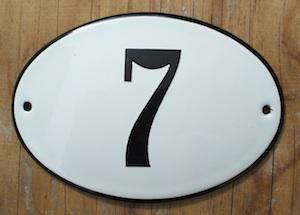oval numeral signs 8