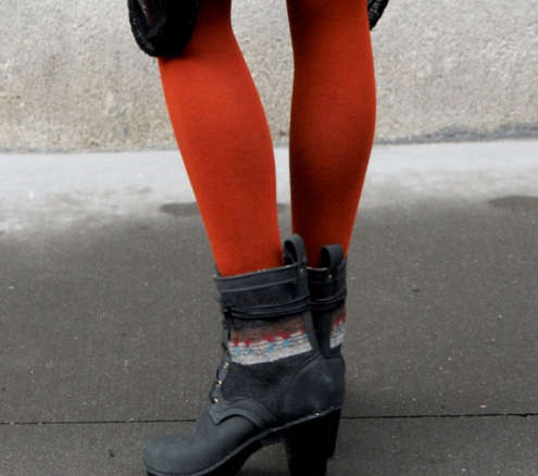 no6 boots red tights  